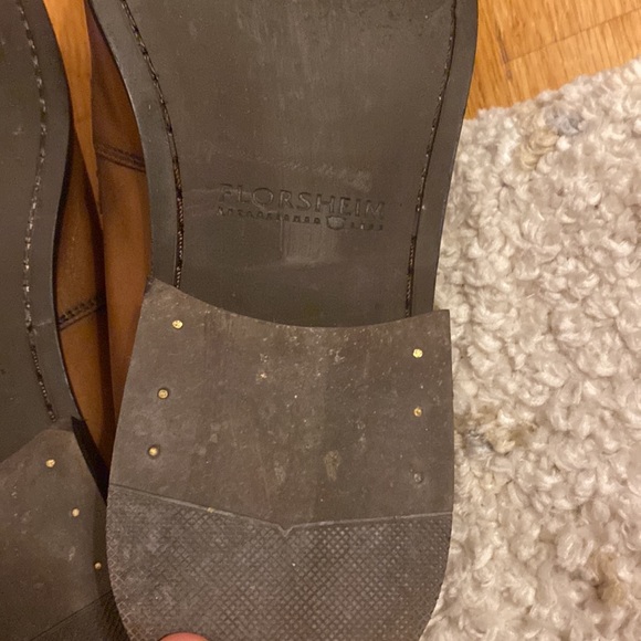 Size 10.5 Florsheim mens shoes. Worn less than a week. - Picture 9 of 10